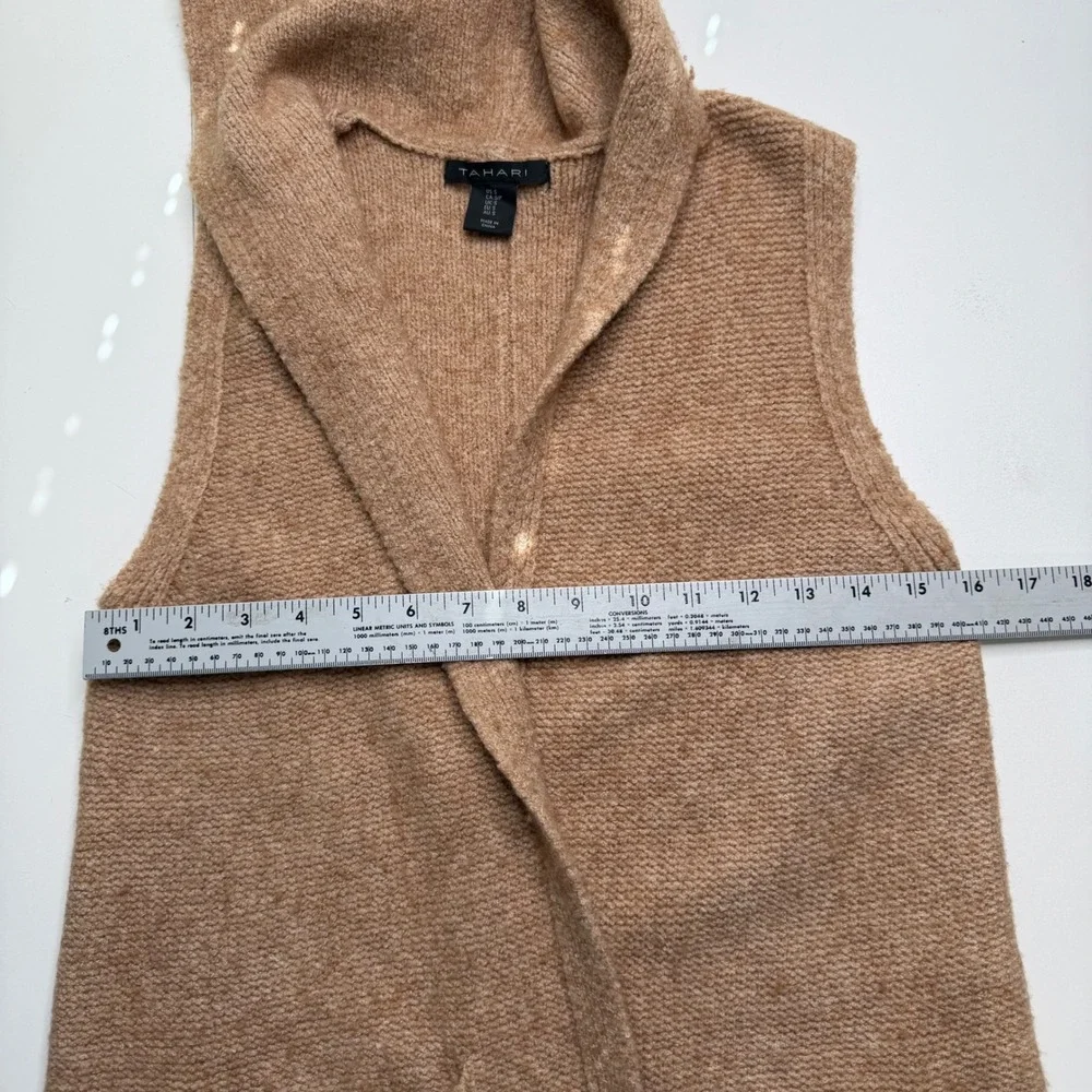 Tahari Sweater Vest Women Small Tan Merino Wool Blend Hooded Cardigan Fall